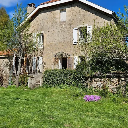 Prázdninový dům L'aiglonne, Maison Pour 4 Pers Avec Parc De 3000m2 Saint-Agrève
