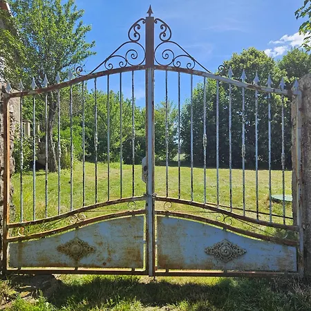 L'aiglonne, Maison Pour 4 Pers Avec Parc De 3000m2 *